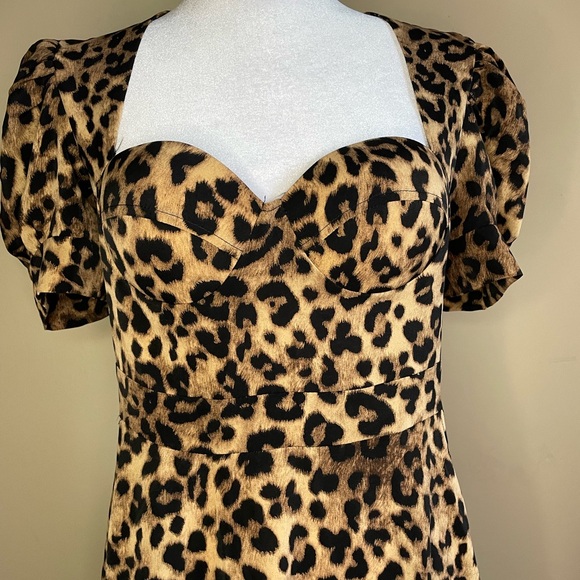 Leopard print women’s casual dress - Picture 3 of 9